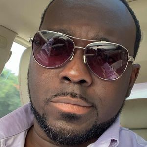 Meet your Posher, Darien